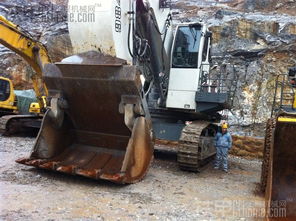 甲友實拍國內(nèi)某礦山使用大型設(shè)備